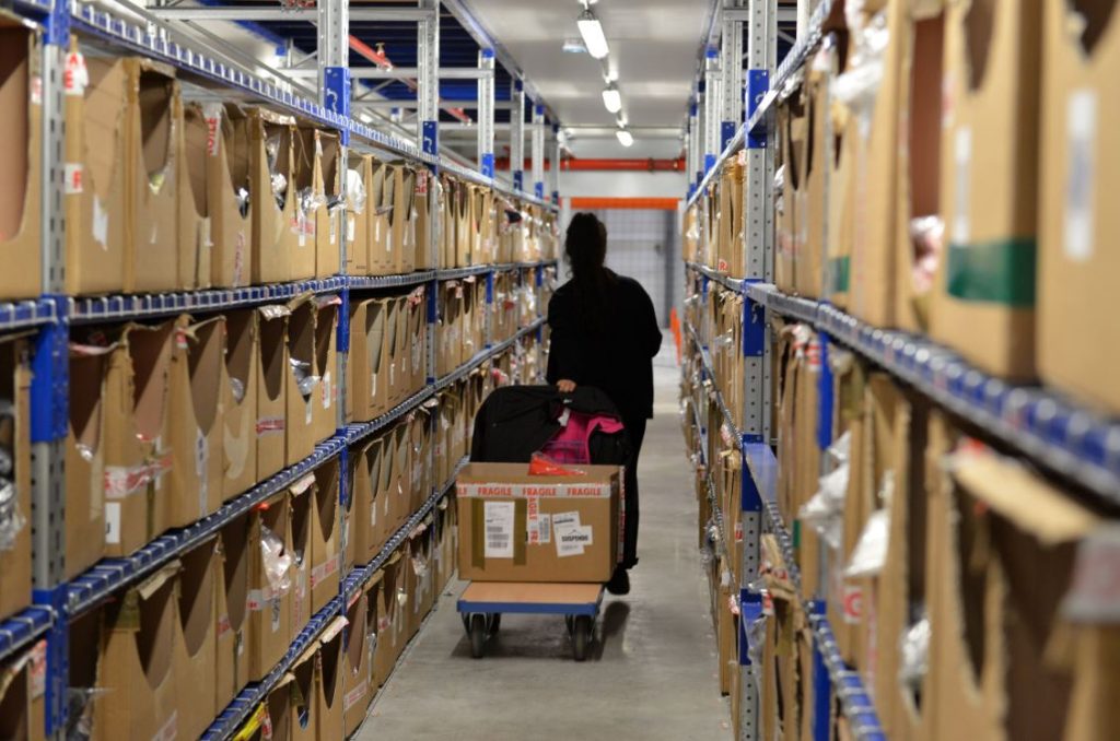 logistique retours c-log reverse logistics